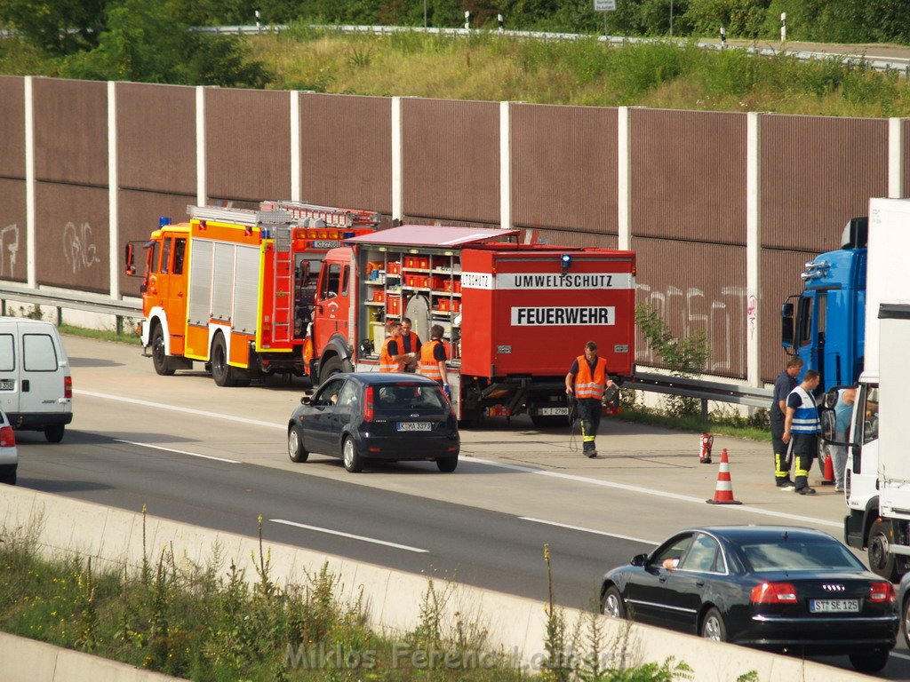 A 3 Rich Oberhausen LKW Tank undicht    P65.JPG